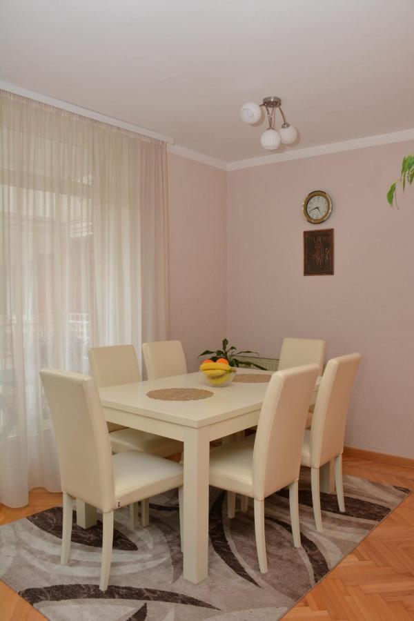 Lotus Apartment Vrnjacka Banja Ngoại thất bức ảnh