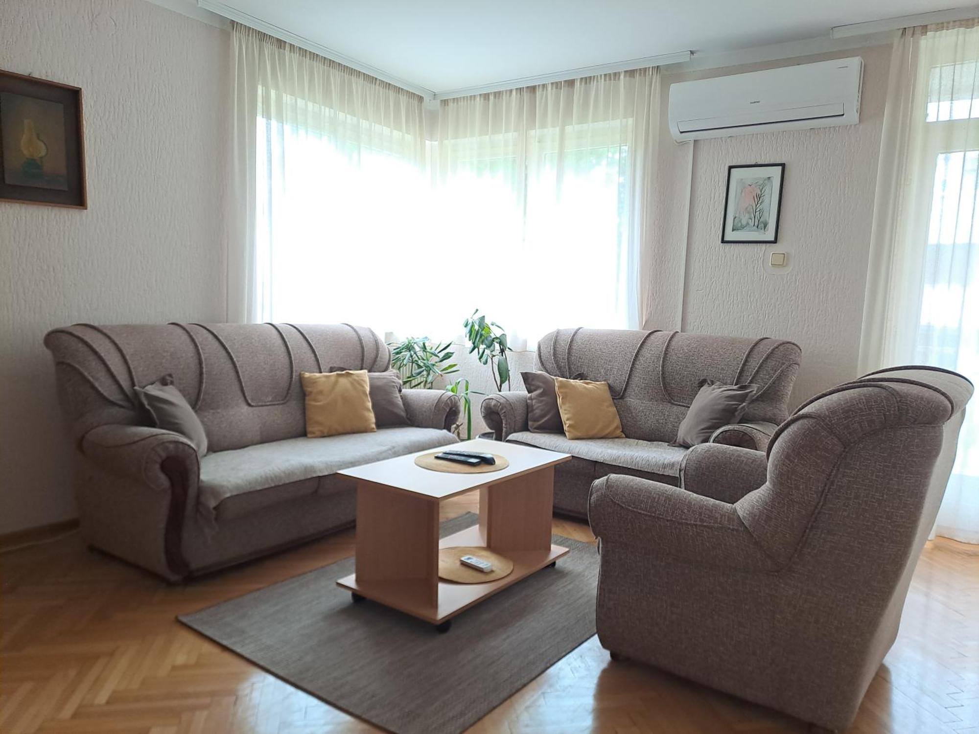 Lotus Apartment Vrnjacka Banja Ngoại thất bức ảnh